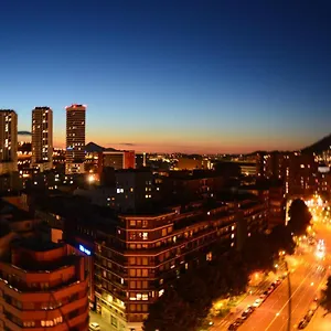 Superviews, Parking 24h Vigilado Incluido Y Netflix En Habitación Independiente Con Baño Privado En Particular, Français&english , Bilbao Espagne